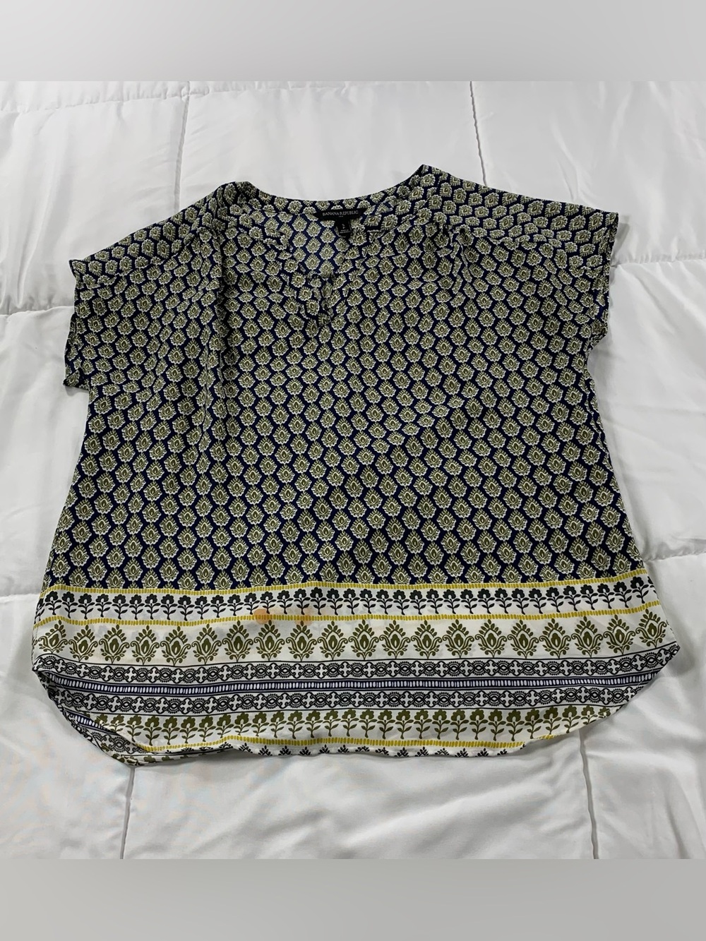 Like new banana republic T-shirt size S